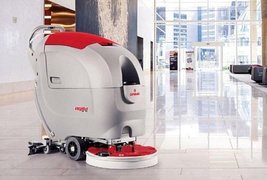 Компания Акваматика представляет вам новые поломоечные машины Comac серии Agila.