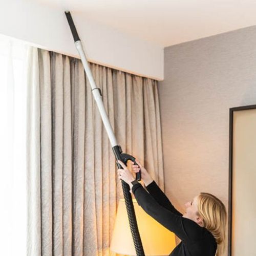 картинка Двухмоторный вертикальный пылесос Truvox Valet Dual Motor Upright фото 3 картинка Двухмоторный вертикальный пылесос Truvox Valet Dual Motor Upright фото 3